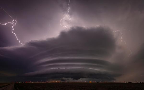 Stock photo - supercell thunderstorm