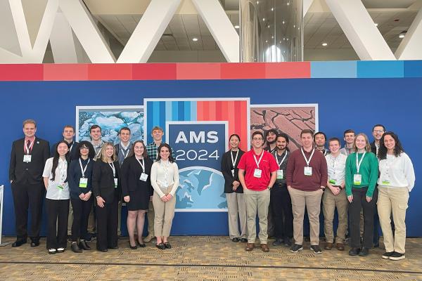 Student attendees at American Meteorological Society meeting in 2024