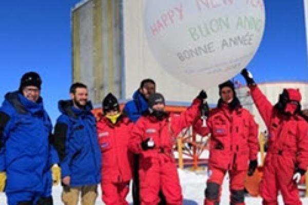 Antarctic weather balloon launch Antarctic weather balloon watch